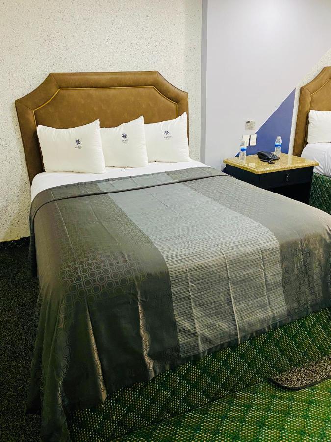 Hotel Enjoy Rosarito La Joya  ภายนอก รูปภาพ